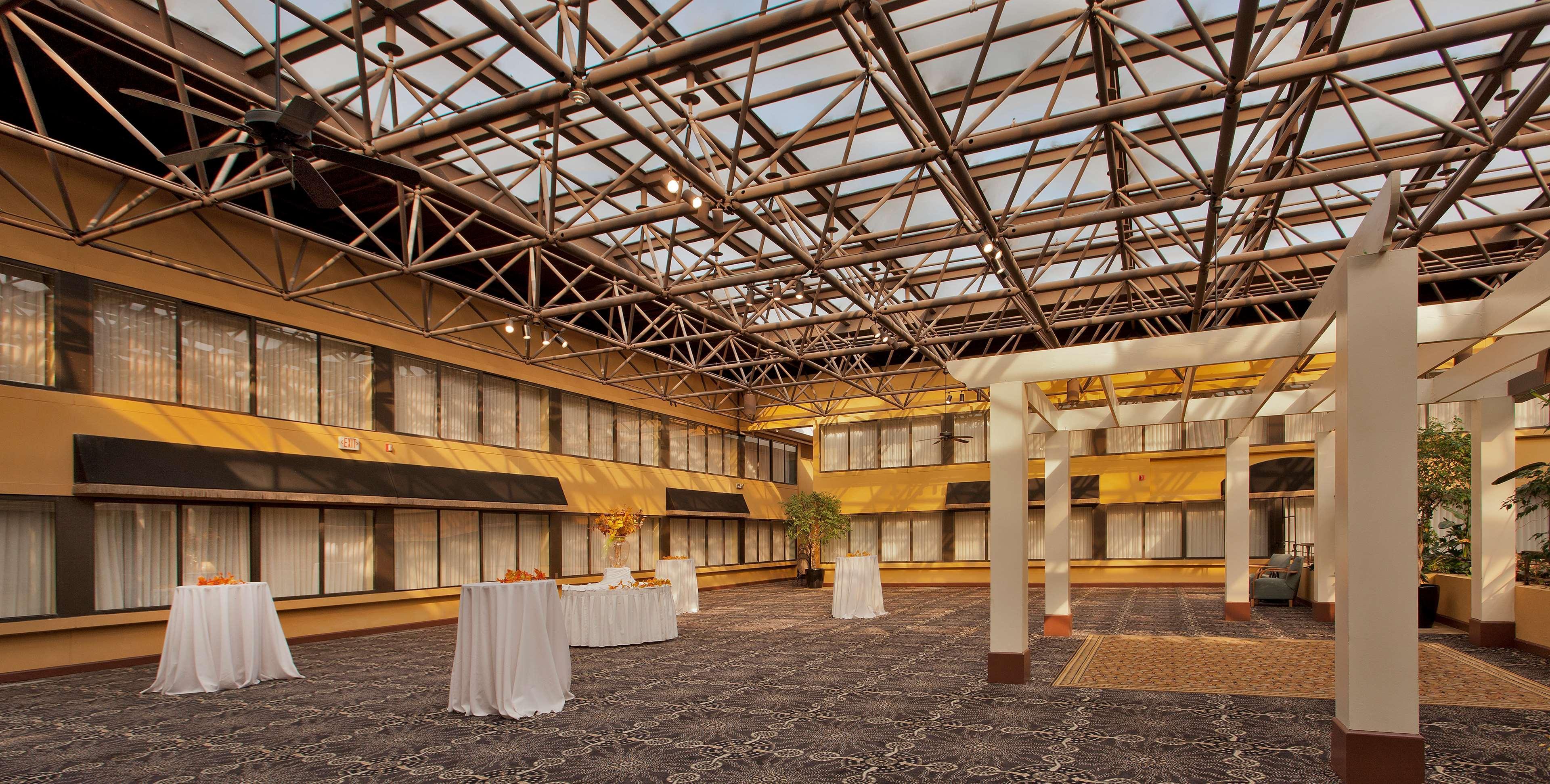 The Rockville Hotel, A Ramada By Wyndham Экстерьер фото
