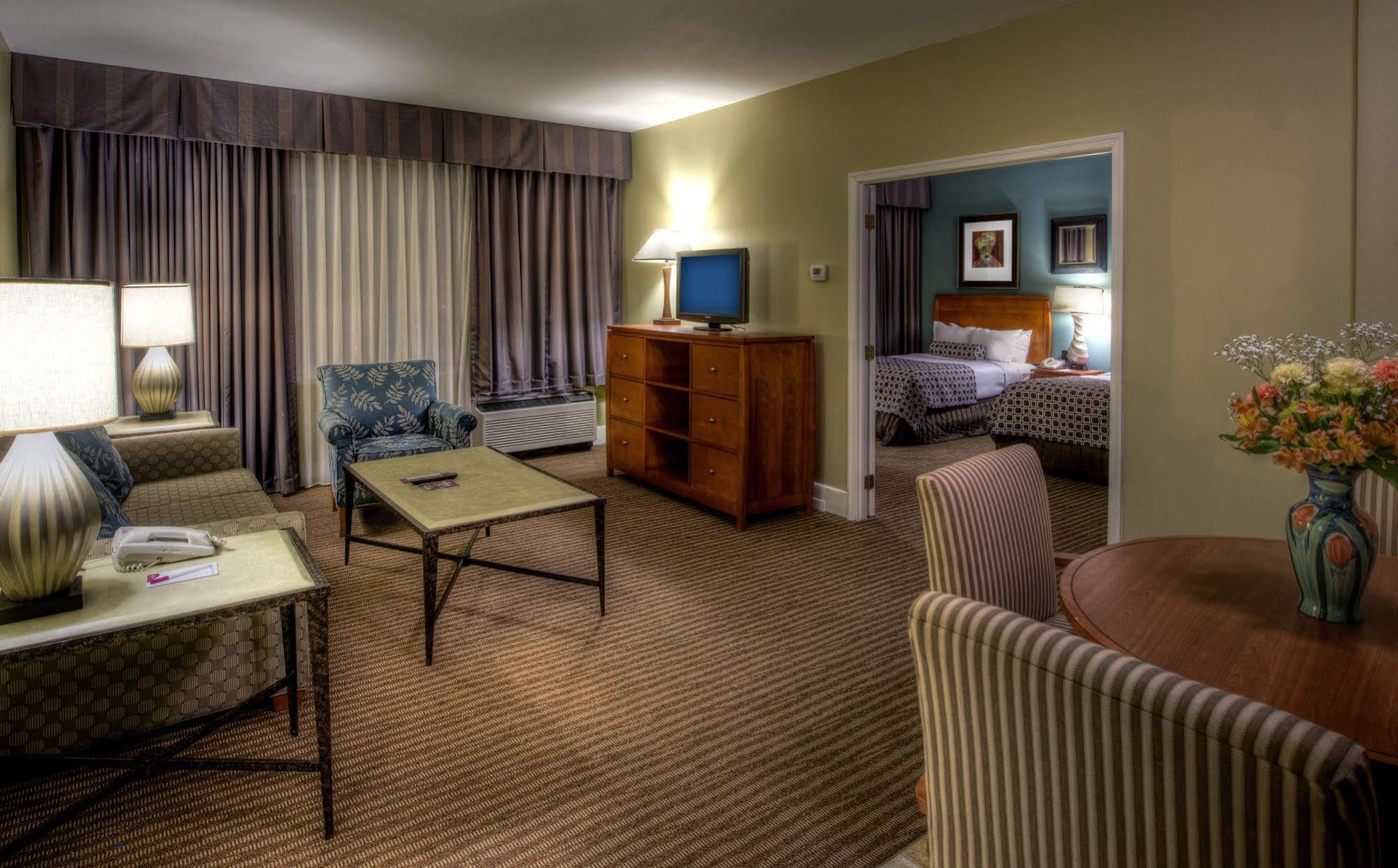 The Rockville Hotel, A Ramada By Wyndham Экстерьер фото